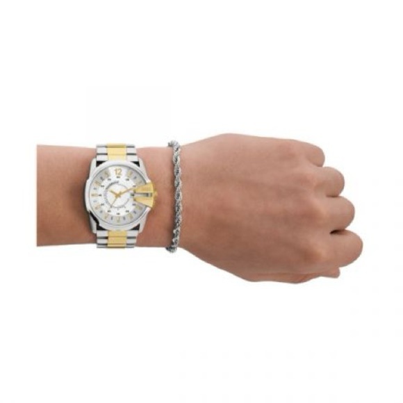 NWT Diesel Watch Set With Bracelet - Picture 6 of 7